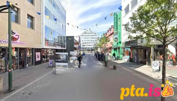 Sjálfstæðissalurinn við Austurvöll - Reykjavík