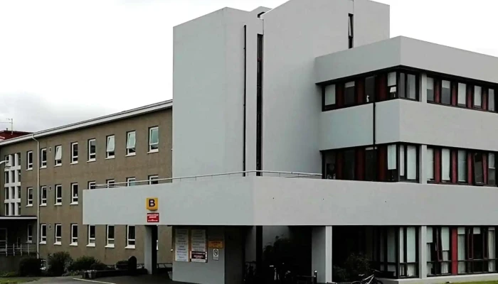 Sjukrahusid A Akureyri Hvernig A Að Komast þangað - Akureyri