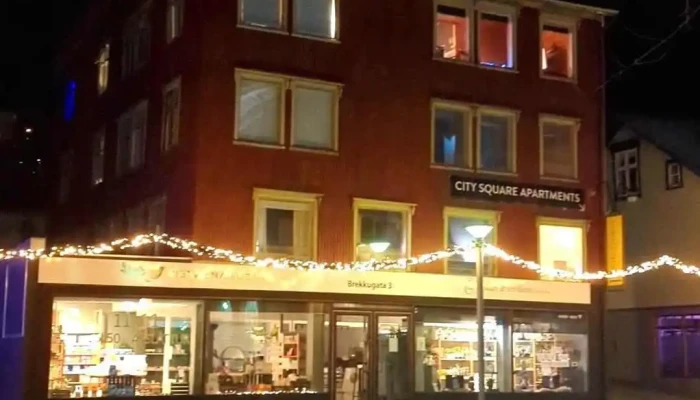 Skart Og Verdlaun Myndskeid - Akureyri