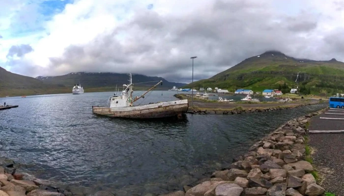 Skipid Audbjorg Seyðisfjorður - Seyðisfjörður