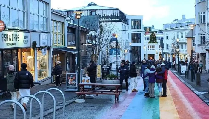Skolavordustigur Regnbogagatan Myndskeid - Reykjavík