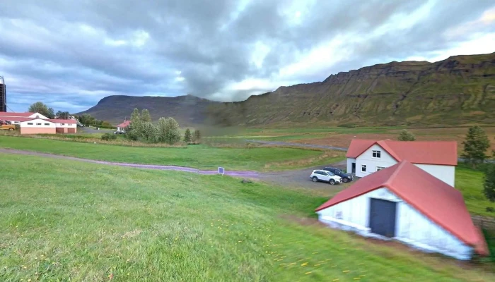 Skorrahestar -    Hestaleiga Og Gisting Street View 360deg - Neskaupstaður