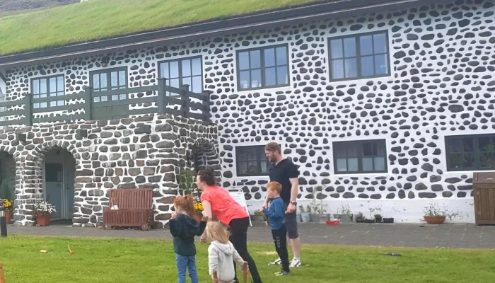 Skriduklaustur Safn - Egst