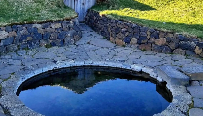 Snorralaug I Reykholti Nyjast - Reykholt
