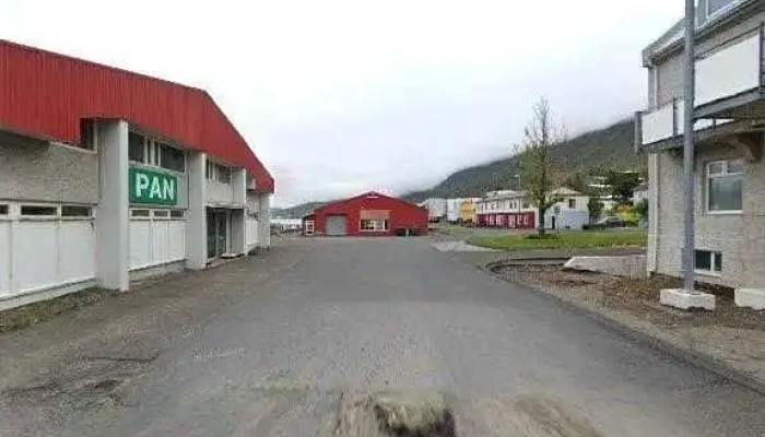 Steinninn Nytjamarkadur Verslun Með Notaðar Vorur - Neskaupstaður