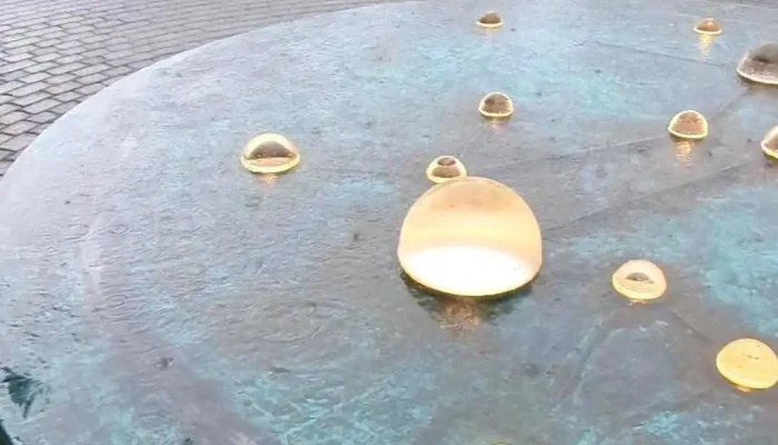 Storihundur Eftir Olofu Nordal Skulptur - Reykjavík