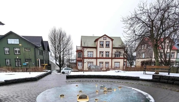 Storihundur Eftir Olofu Nordal Svæði - Reykjavík