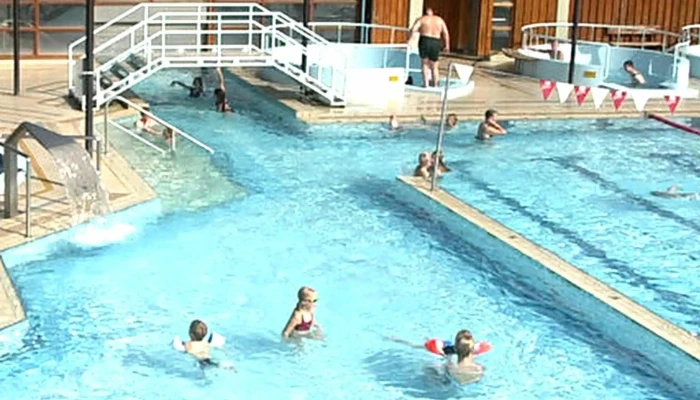 Sudurbaejarlaug Simi - Hafnarfjörður