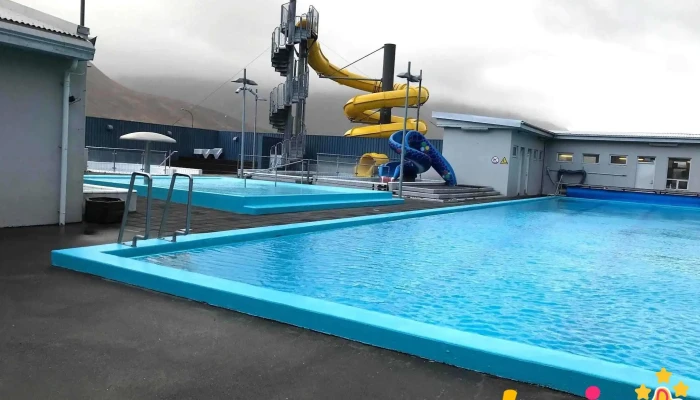 Sundlaug Olafsfjardar Almenningssundlaug - Ólafsfjörður