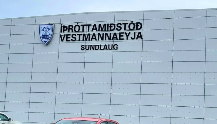 Sundlaug Vestmannaeyja -  Einkunn - Vestmannaeyjabær