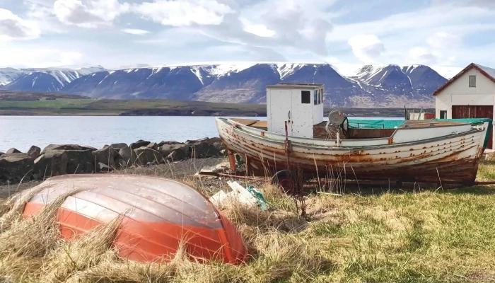 Svalbardseyrarviti Instagram - Svalbarðseyri
