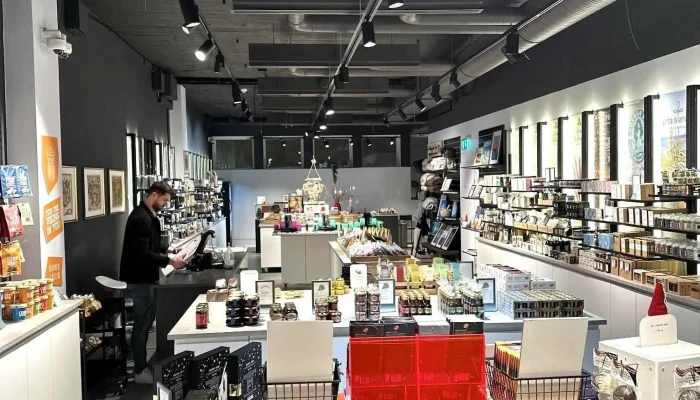 Taste Of Iceland -  Ad Innan - Reykjavík