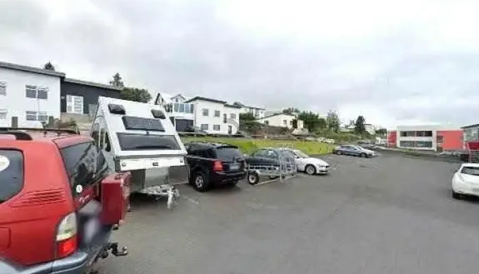 Thak Pappi Ehf Street View 360deg - Kópavogur