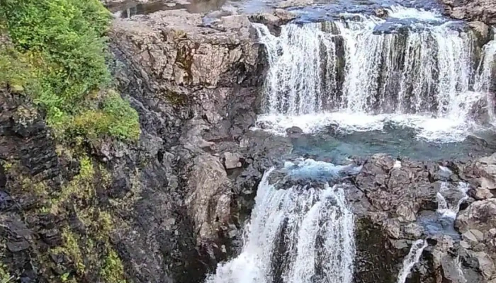 Thingmannaa Waterfall Myndskeid - Flókalundur