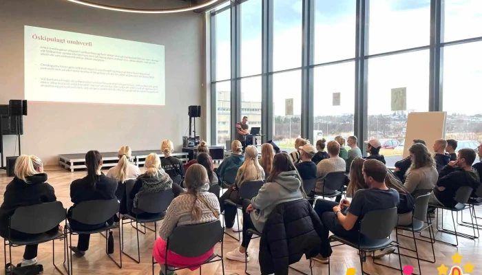 Thitt Oryggi Fra Eiganda - Reykjavík