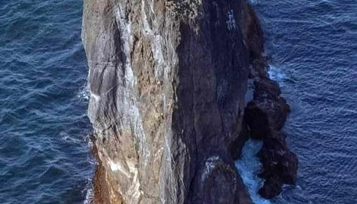 Thridrangaviti 63 4889833 20 513094 - 63.4889833, -20.513094