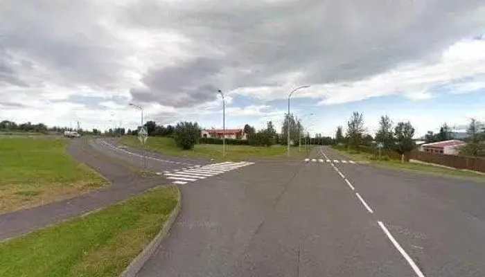 Thverholt 29 Fjolbýlishus - Mosfellsbær