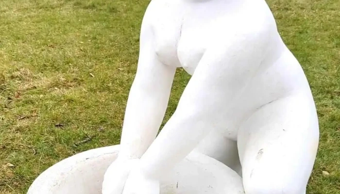 Thvottakona Skulptur - Reykjavík