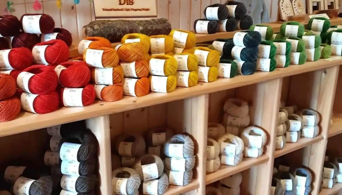 Uppspuni Mini Mill Yarn Shop Garnverslun - Hella