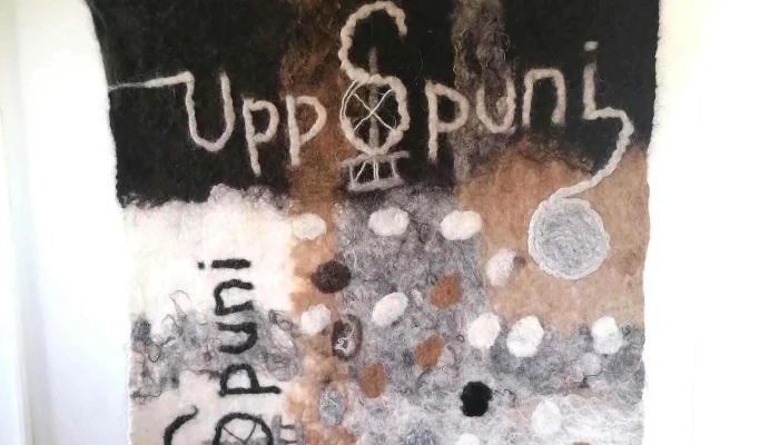 Uppspuni Mini Mill Yarn Shop Instagram - Hella
