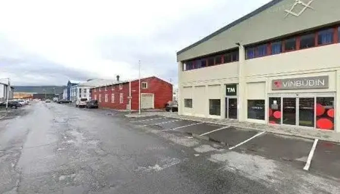 Vinbudin Street View 360deg - Ísafjörður
