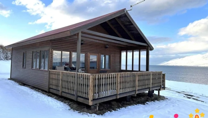 Ytri -  Vik Sumarhus Loftflutningar - Hauganes