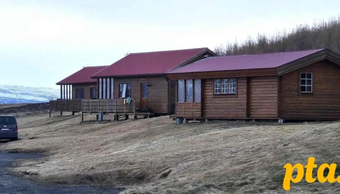 Ytri -  Vik Sumarhus Nyjast - Hauganes