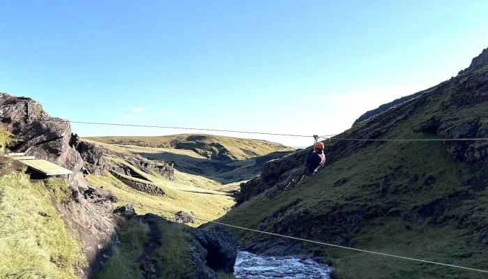 Zipline Iceland -  Numer - Vík